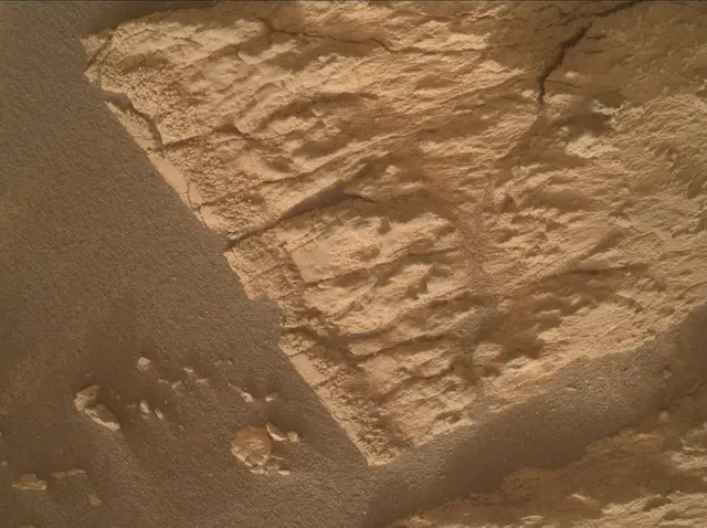 Sol 4173: Mars Hand Lens Imager (MAHLI)