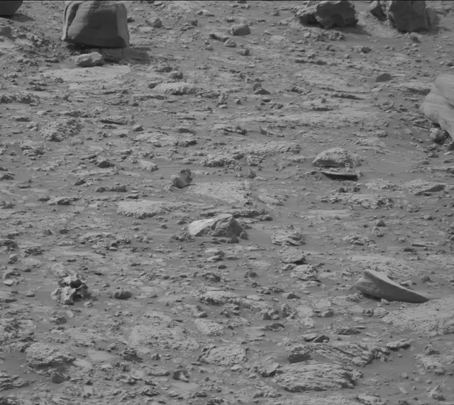 Sol 4174: Mast Camera (Mastcam)