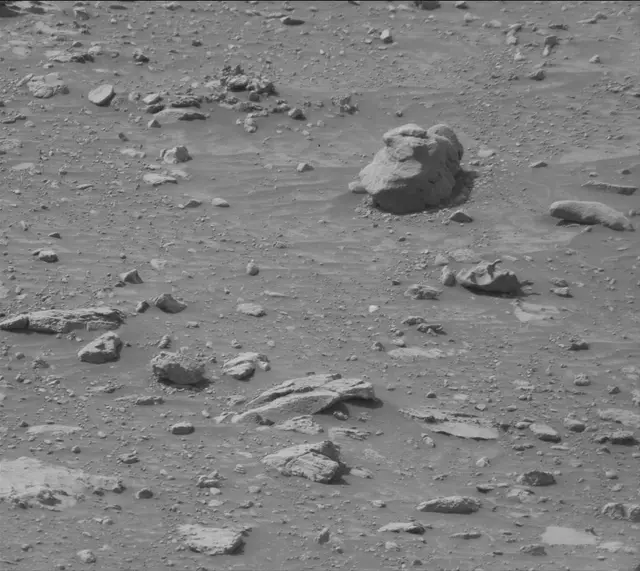 Sol 4174: Mast Camera (Mastcam)