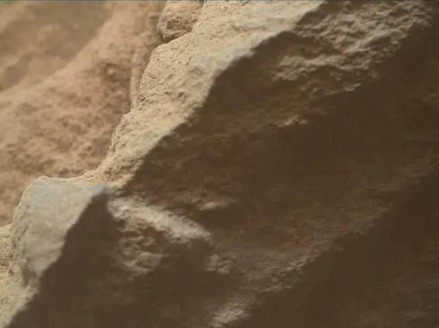 Sol 4175: Mars Hand Lens Imager (MAHLI)