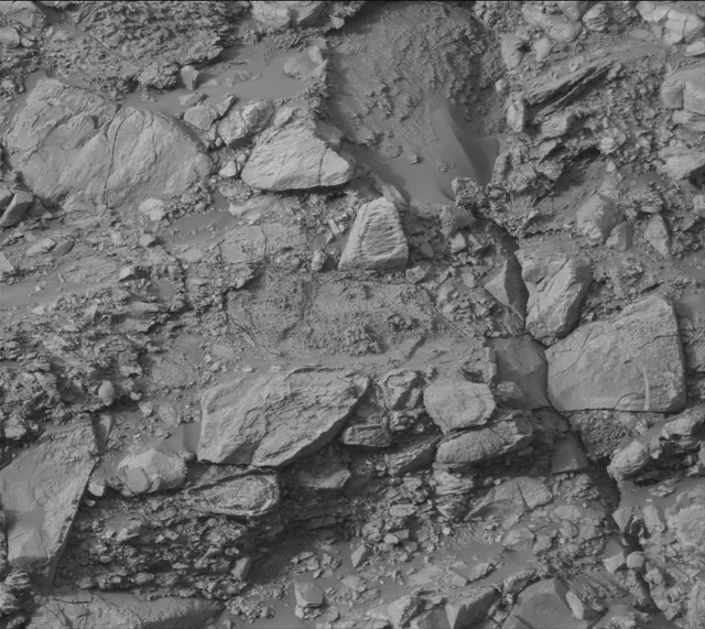 Sol 4178: Mast Camera (Mastcam)