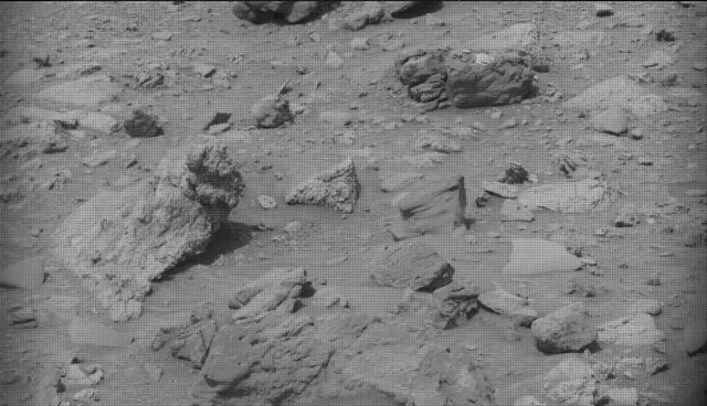 Sol 4182: Mast Camera (Mastcam)