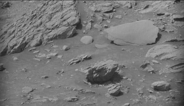 Sol 4182: Mast Camera (Mastcam)