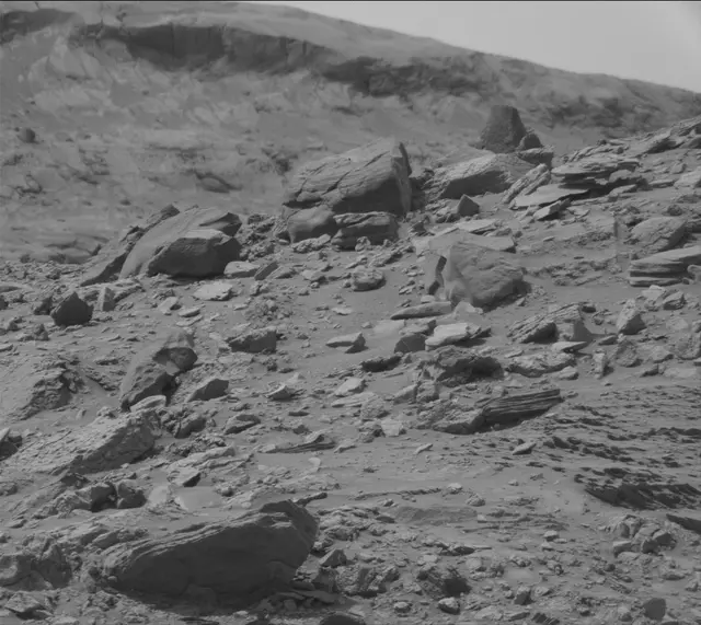 Sol 4182: Mast Camera (Mastcam)