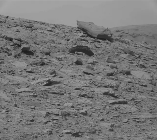Sol 4182: Mast Camera (Mastcam)