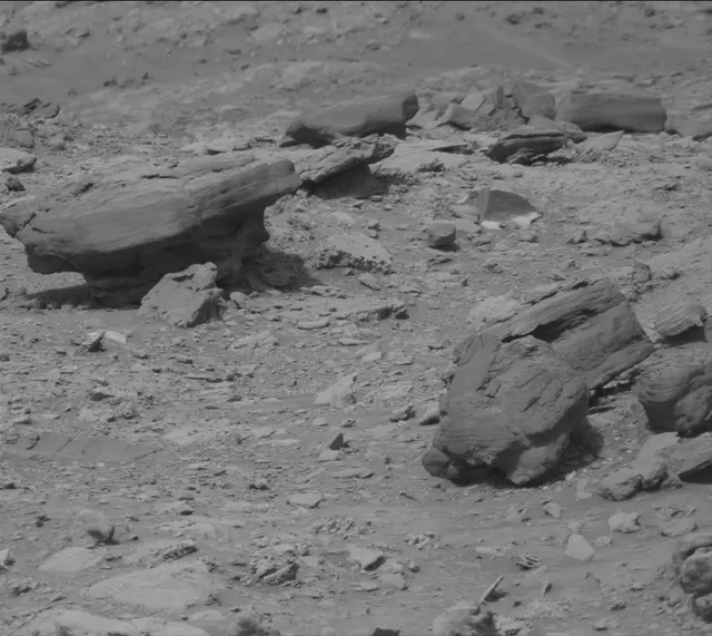 Sol 4182: Mast Camera (Mastcam)