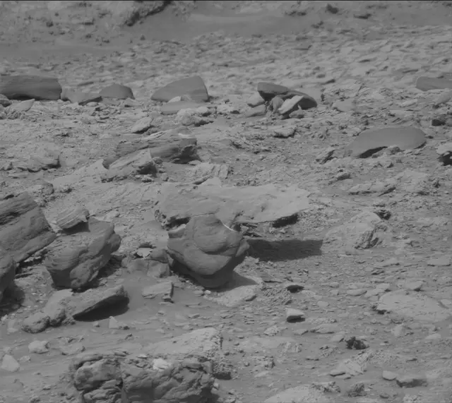 Sol 4182: Mast Camera (Mastcam)