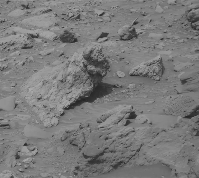 Sol 4182: Mast Camera (Mastcam)