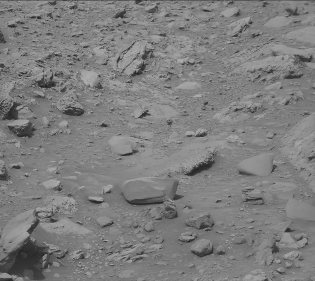 Sol 4182: Mast Camera (Mastcam)