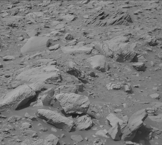 Sol 4182: Mast Camera (Mastcam)