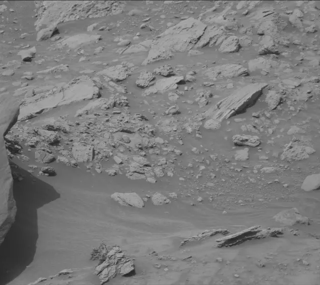 Sol 4182: Mast Camera (Mastcam)