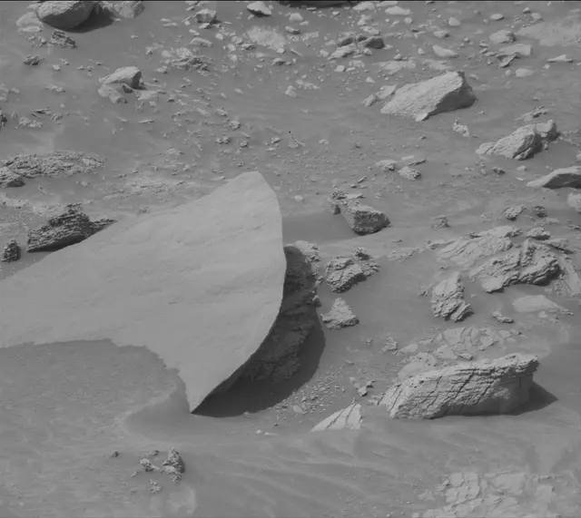 Sol 4182: Mast Camera (Mastcam)