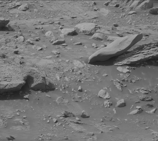 Sol 4182: Mast Camera (Mastcam)
