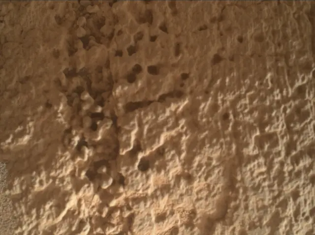 Sol 4182: Mars Hand Lens Imager (MAHLI)