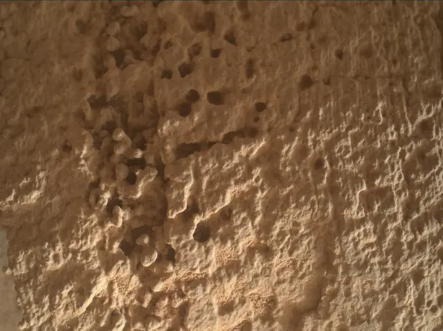 Sol 4182: Mars Hand Lens Imager (MAHLI)