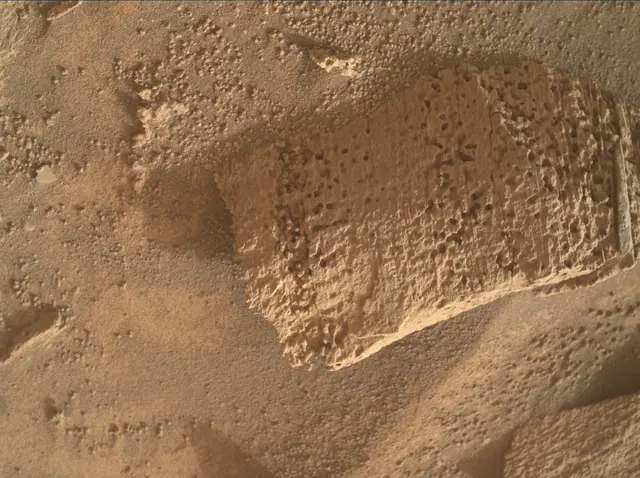 Sol 4182: Mars Hand Lens Imager (MAHLI)