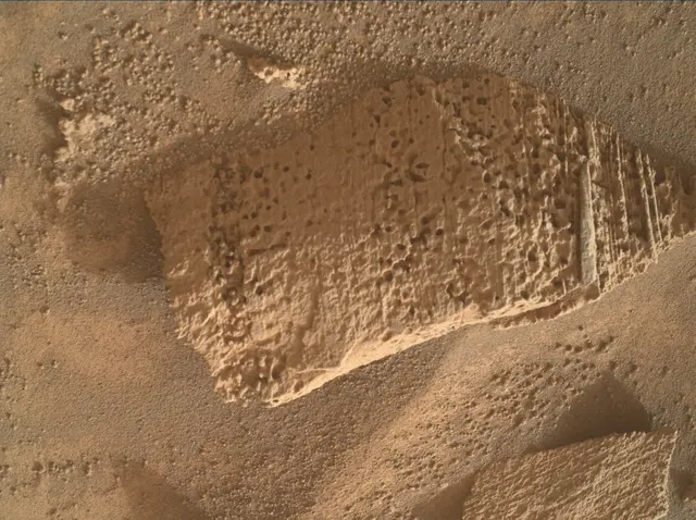 Sol 4182: Mars Hand Lens Imager (MAHLI)