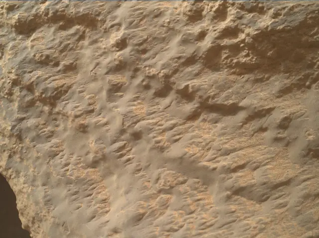 Sol 4184: Mars Hand Lens Imager (MAHLI)