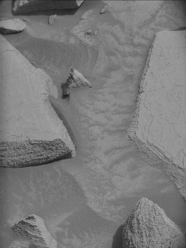 Sol 4185: Mast Camera (Mastcam)