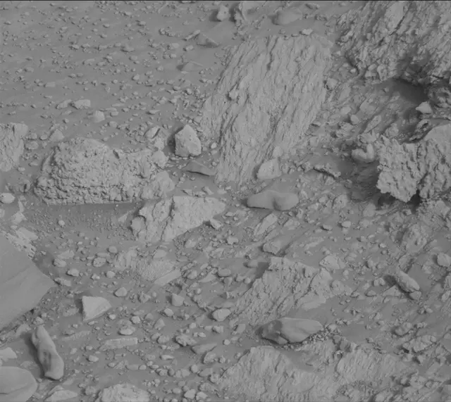 Sol 4185: Mast Camera (Mastcam)