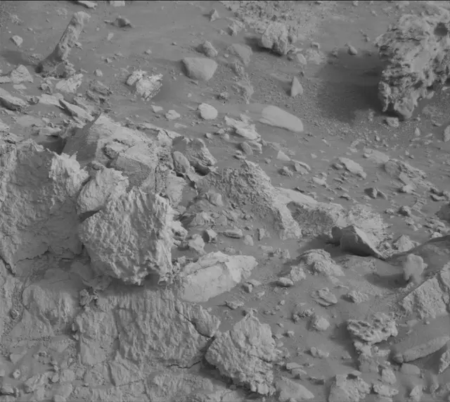 Sol 4185: Mast Camera (Mastcam)