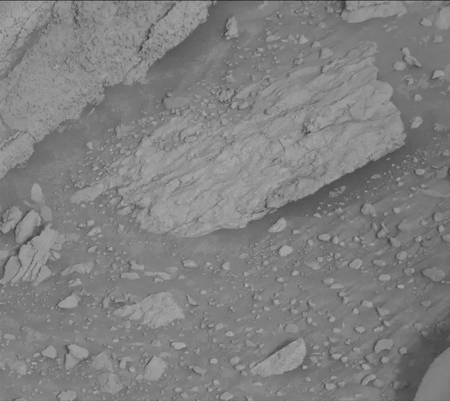 Sol 4185: Mast Camera (Mastcam)