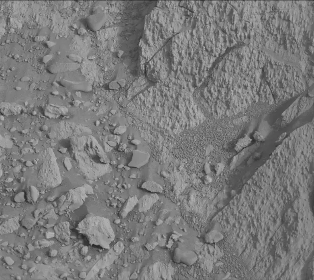 Sol 4185: Mast Camera (Mastcam)