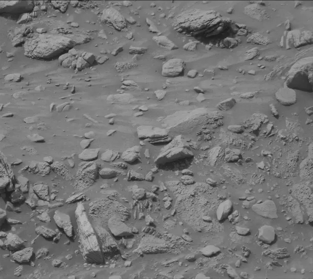 Sol 4185: Mast Camera (Mastcam)