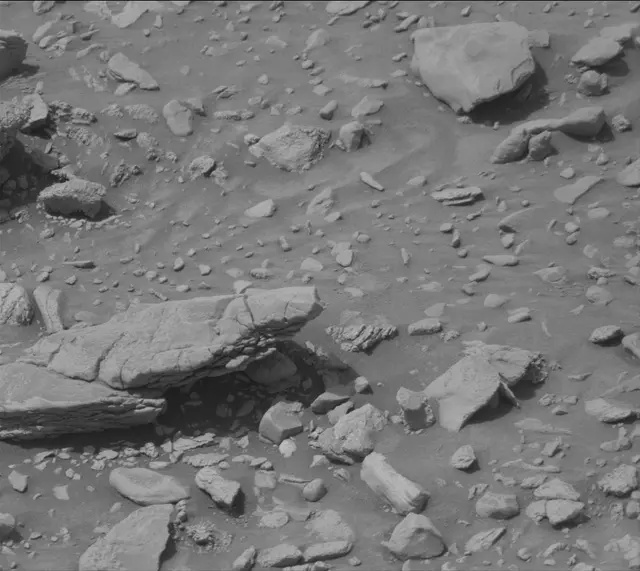 Sol 4185: Mast Camera (Mastcam)