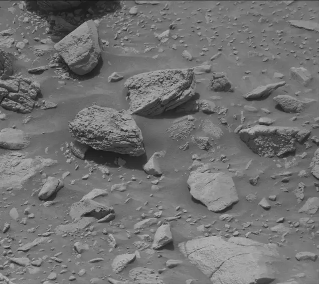 Sol 4185: Mast Camera (Mastcam)