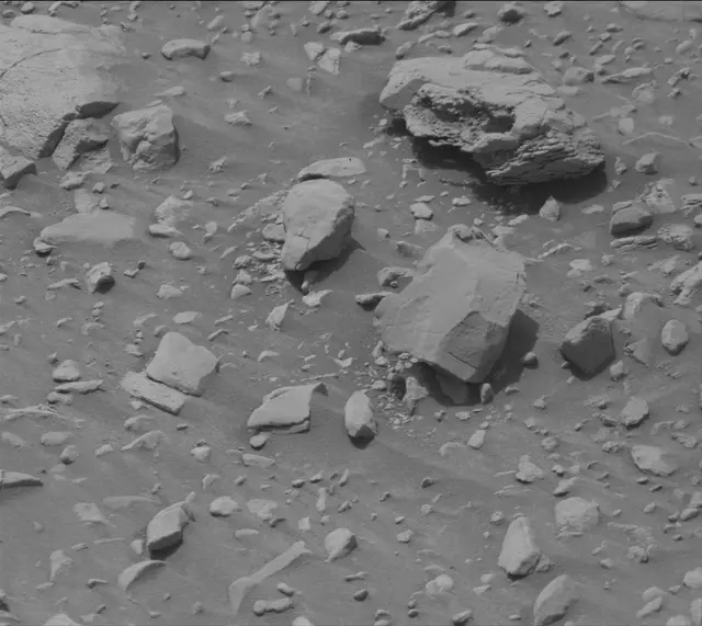 Sol 4185: Mast Camera (Mastcam)