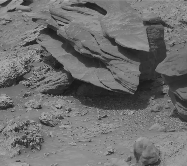 Sol 4185: Mast Camera (Mastcam)