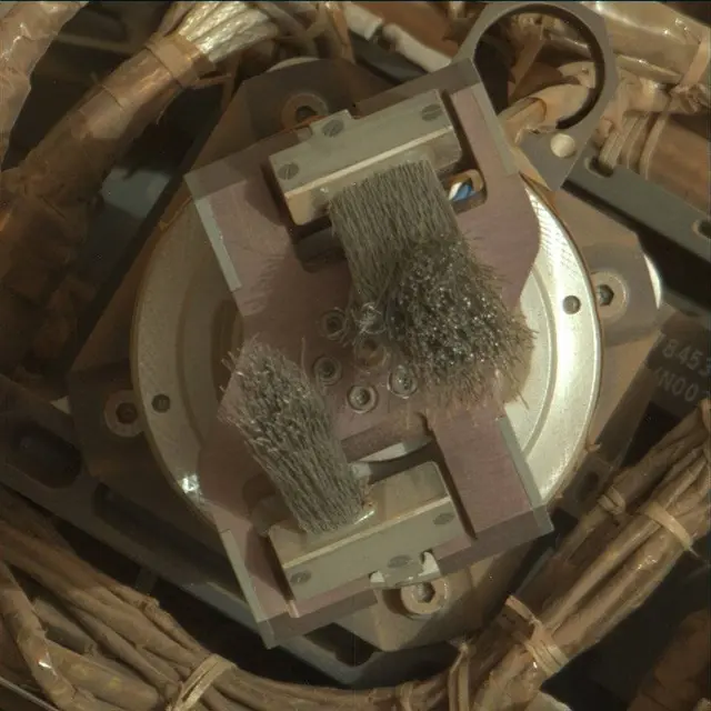 Sol 4186: Mast Camera (Mastcam)