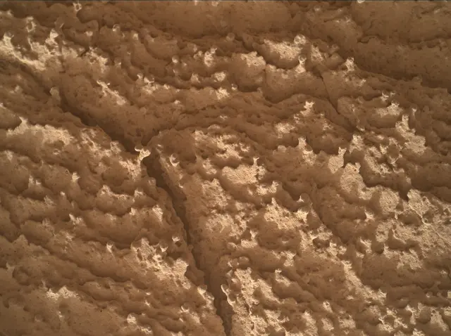 Sol 4186: Mars Hand Lens Imager (MAHLI)