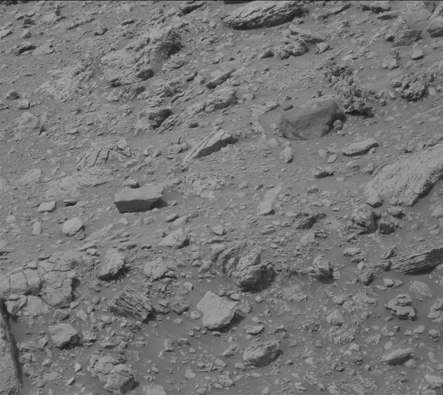 Sol 4187: Mast Camera (Mastcam)