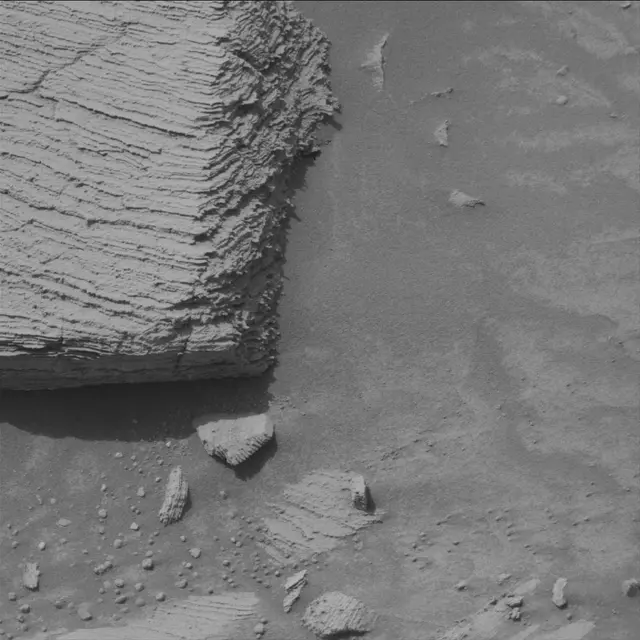 Sol 4187: Mast Camera (Mastcam)