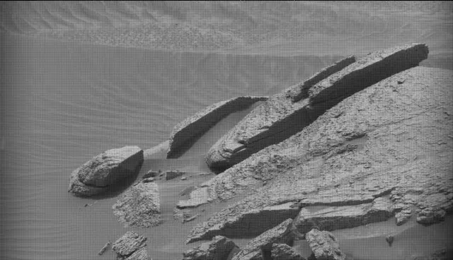 Sol 4191: Mast Camera (Mastcam)