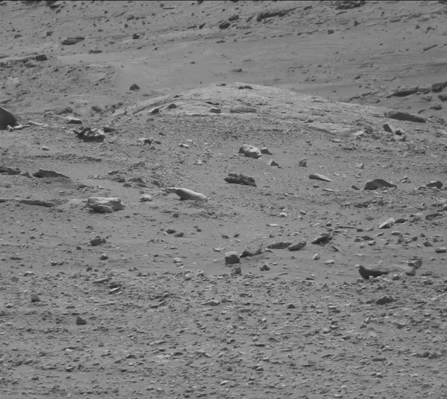 Sol 4191: Mast Camera (Mastcam)