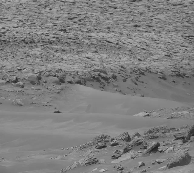 Sol 4191: Mast Camera (Mastcam)