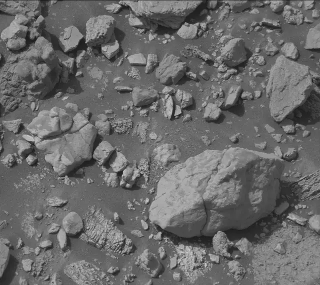 Sol 4193: Mast Camera (Mastcam)