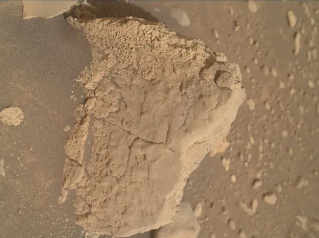 Sol 4193: Mars Hand Lens Imager (MAHLI)