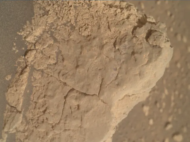 Sol 4193: Mars Hand Lens Imager (MAHLI)