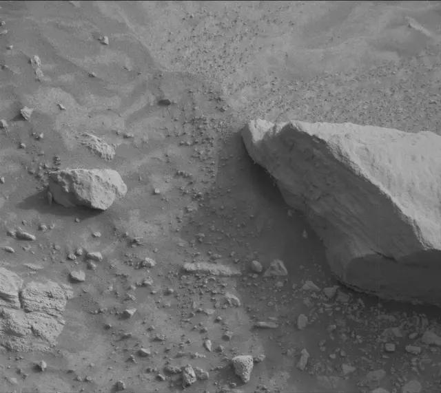 Sol 4195: Mast Camera (Mastcam)