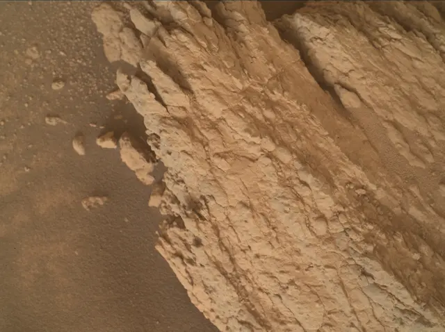 Sol 4196: Mars Hand Lens Imager (MAHLI)