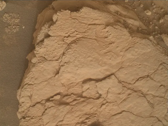 Sol 4197: Mars Hand Lens Imager (MAHLI)
