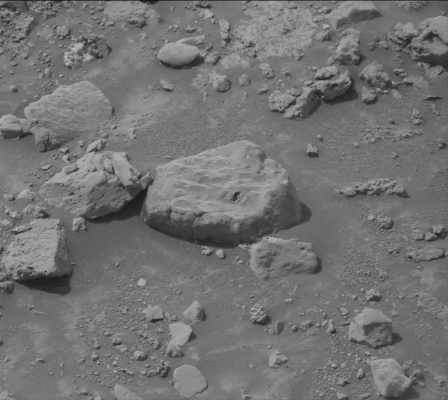 Sol 4199: Mast Camera (Mastcam)