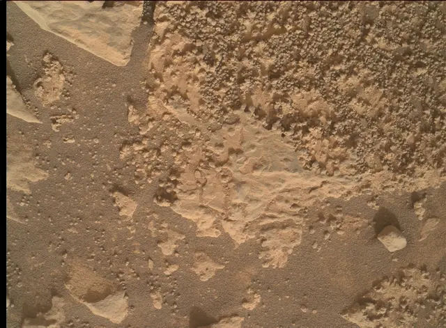Sol 4199: Mars Hand Lens Imager (MAHLI)