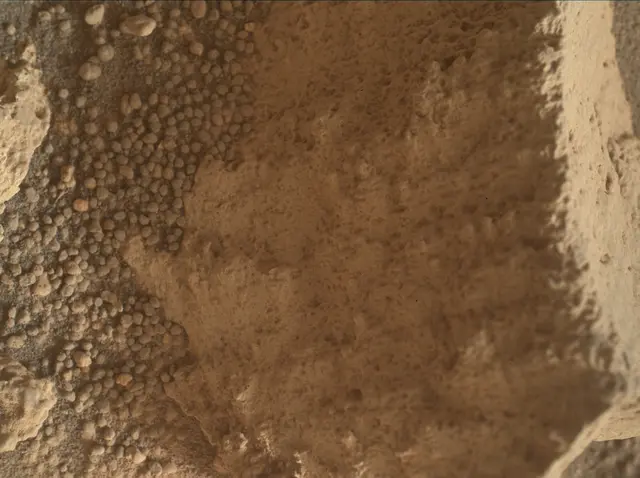 Sol 4199: Mars Hand Lens Imager (MAHLI)