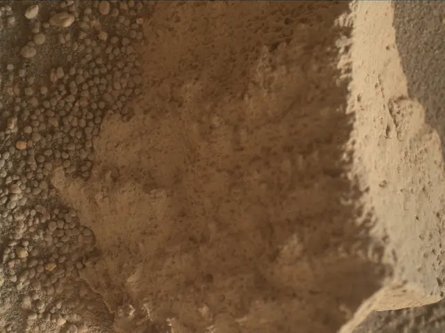 Sol 4199: Mars Hand Lens Imager (MAHLI)