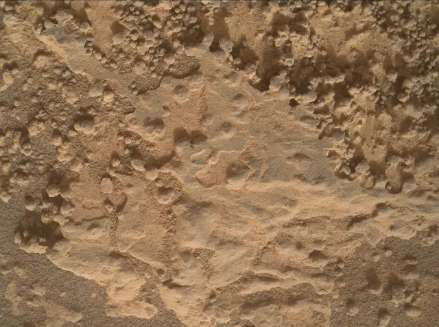 Sol 4199: Mars Hand Lens Imager (MAHLI)